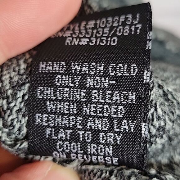 BCX, 3/4 Flutter Sleeve Key Hole Sweater-Size Small - Picture 8 of 8